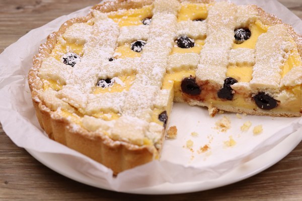 Amorpolenta Crostata crema a amarene