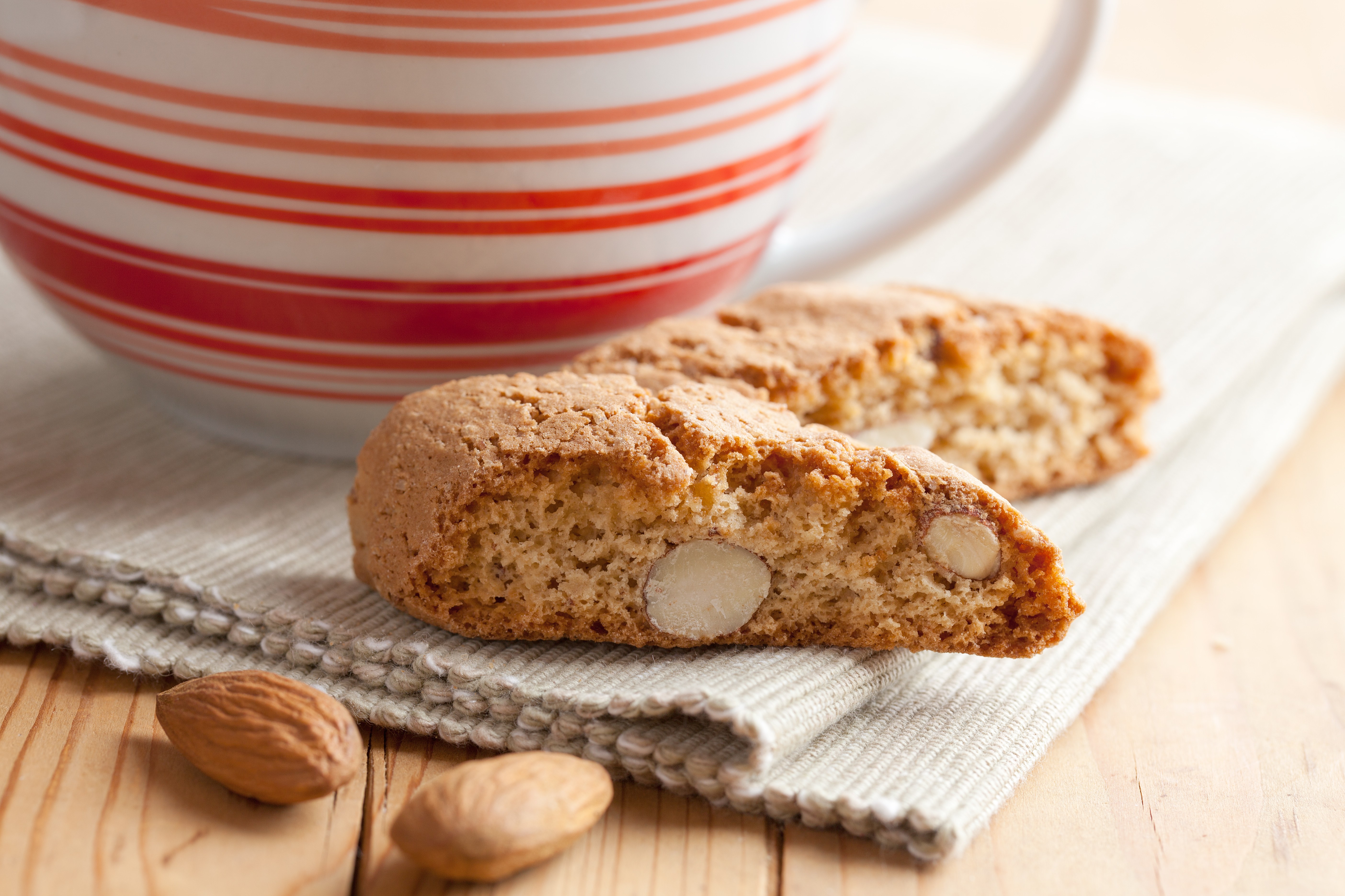 Amorpolenta Cantucci