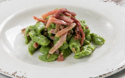 Pasta Fresca Spatzle verdi con speck